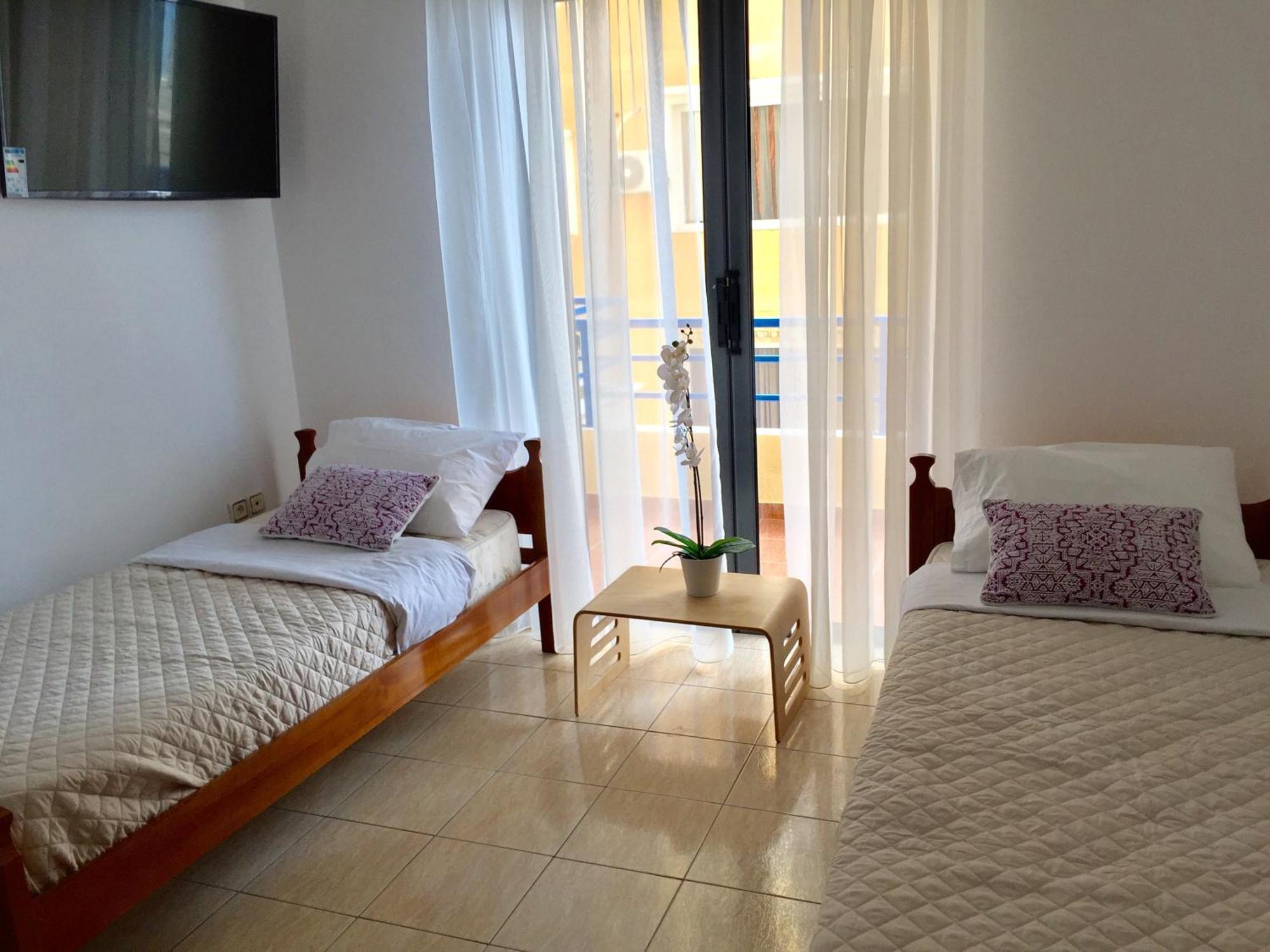 Sea And Sky Apartments Sarande Ruang foto