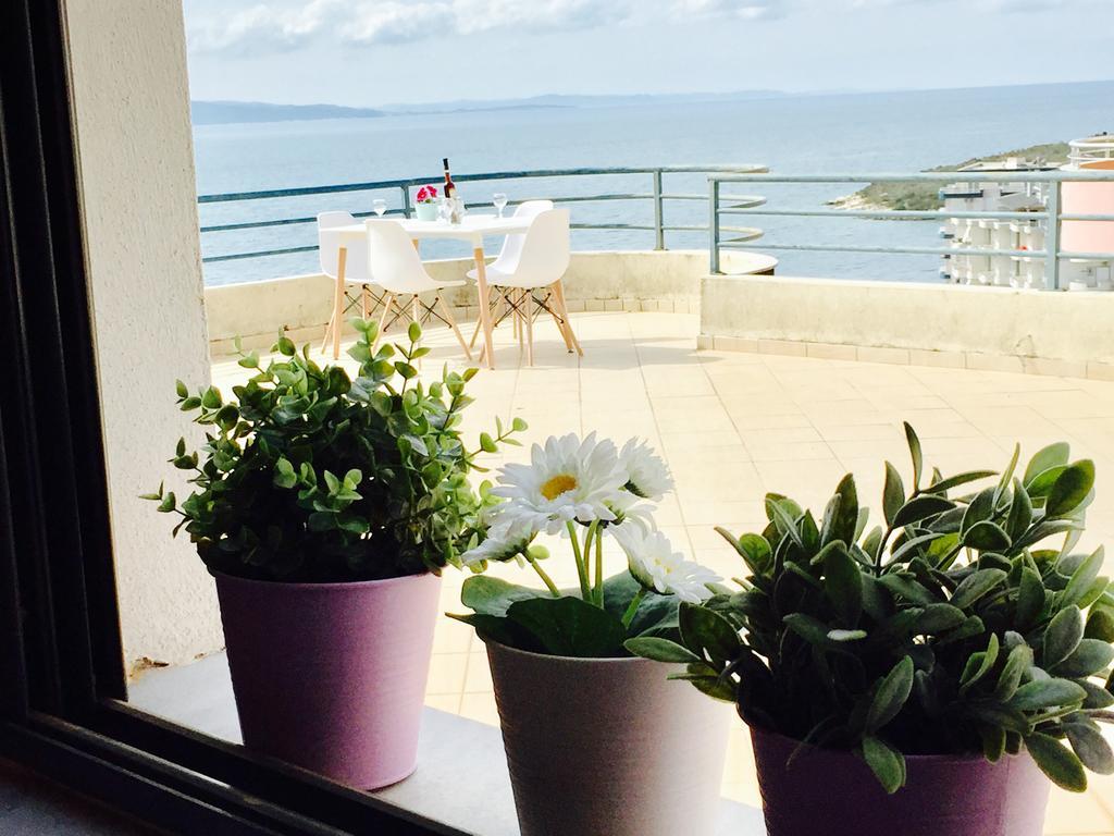 Sea And Sky Apartments Sarande Bagian luar foto