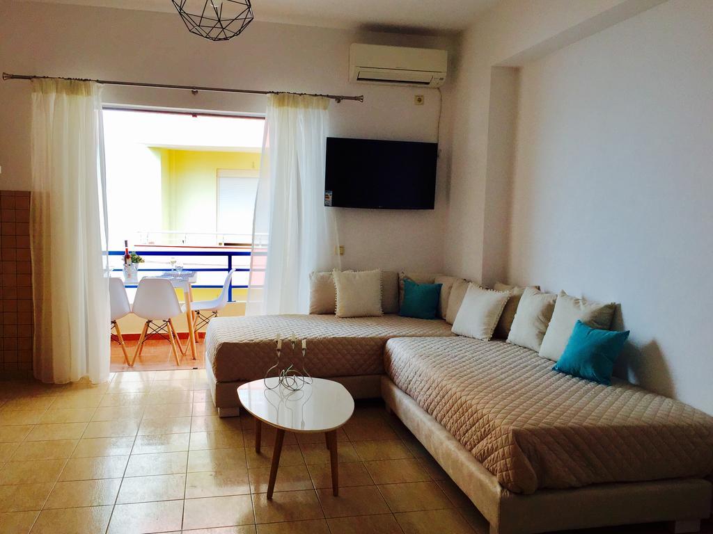 Sea And Sky Apartments Sarande Bagian luar foto