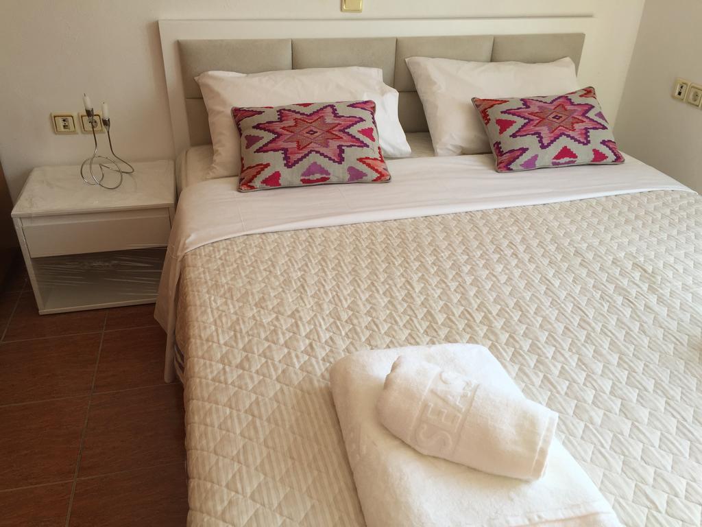 Sea And Sky Apartments Sarande Ruang foto