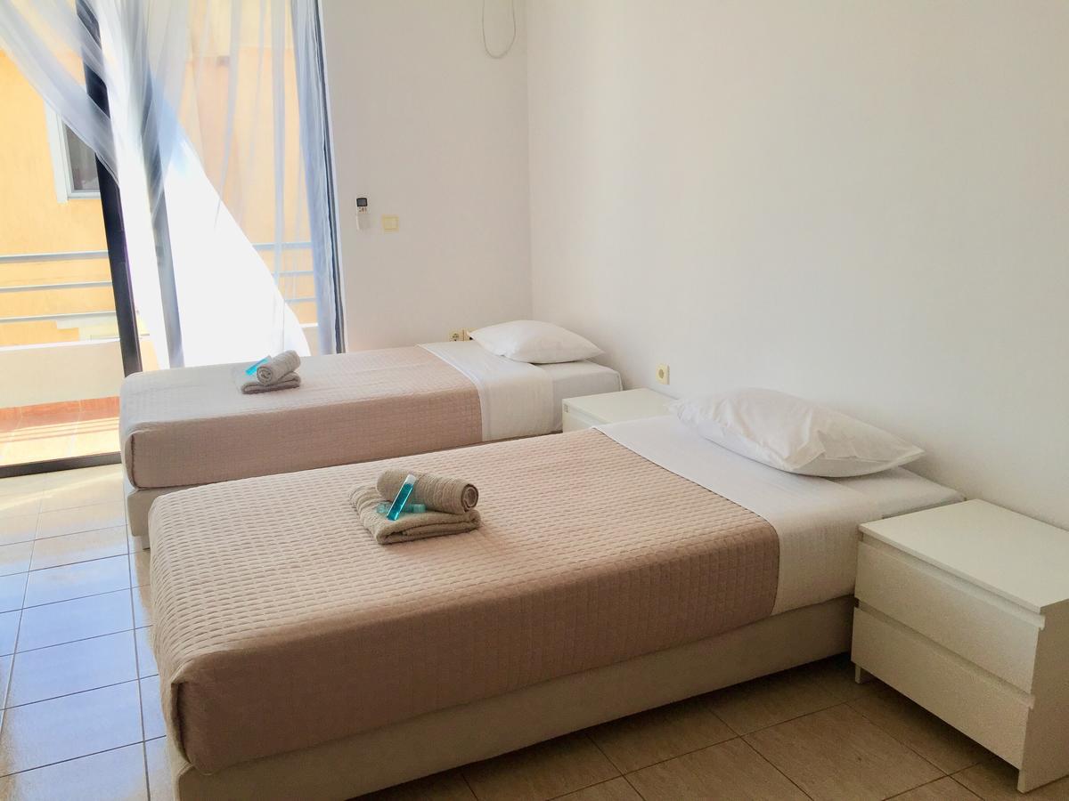 Sea And Sky Apartments Sarande Bagian luar foto